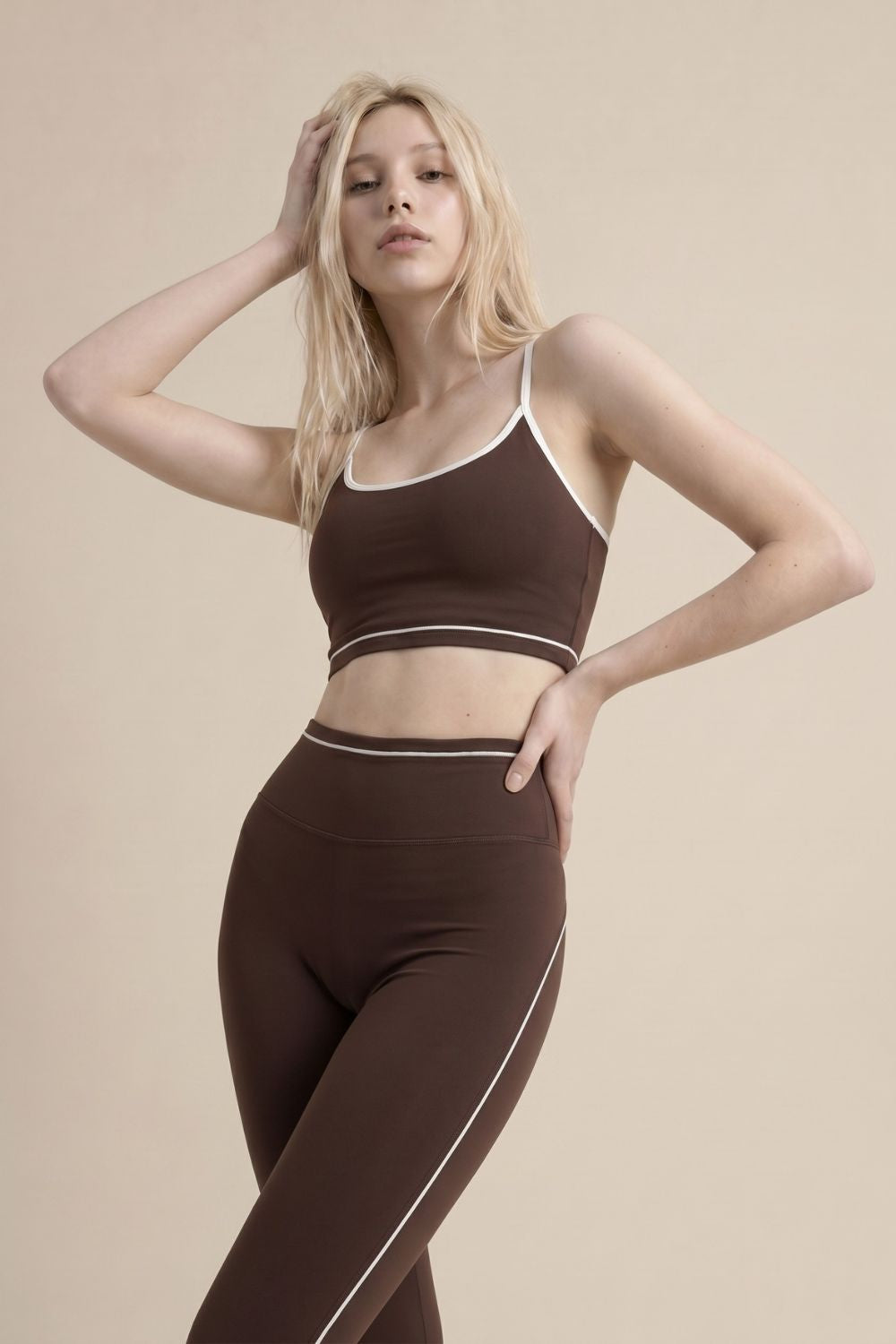 Nuevos Conjuntos Deportivos Efecto Segunda Piel Mujer Atuendos Sexys Ajustados Espalda Bella Correr al Aire Libre Ropa Deportiva Traje de Yoga para Mujer
