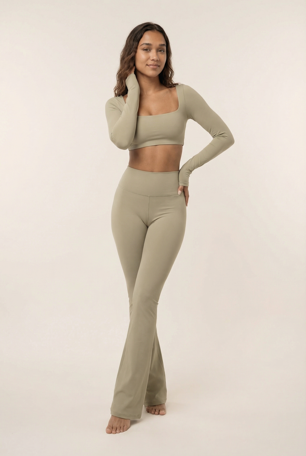 Conjunto a juego de Estudio de Contorno acampanado Sleek