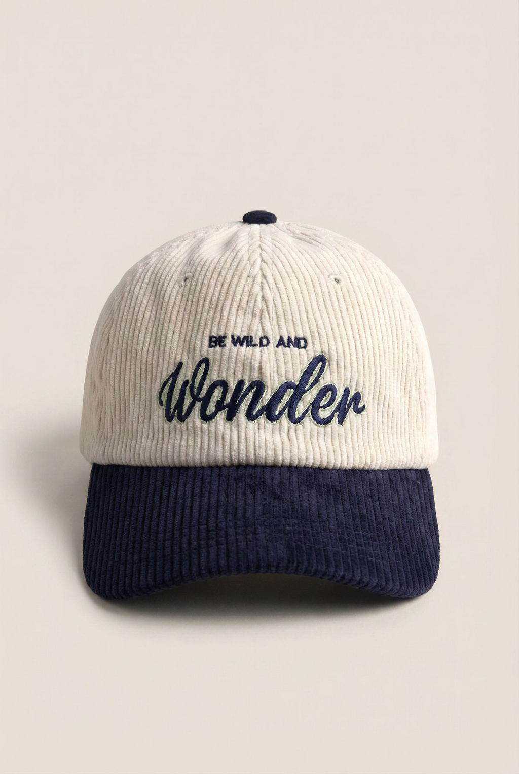 Gorra lifestyle de pana con visera curva