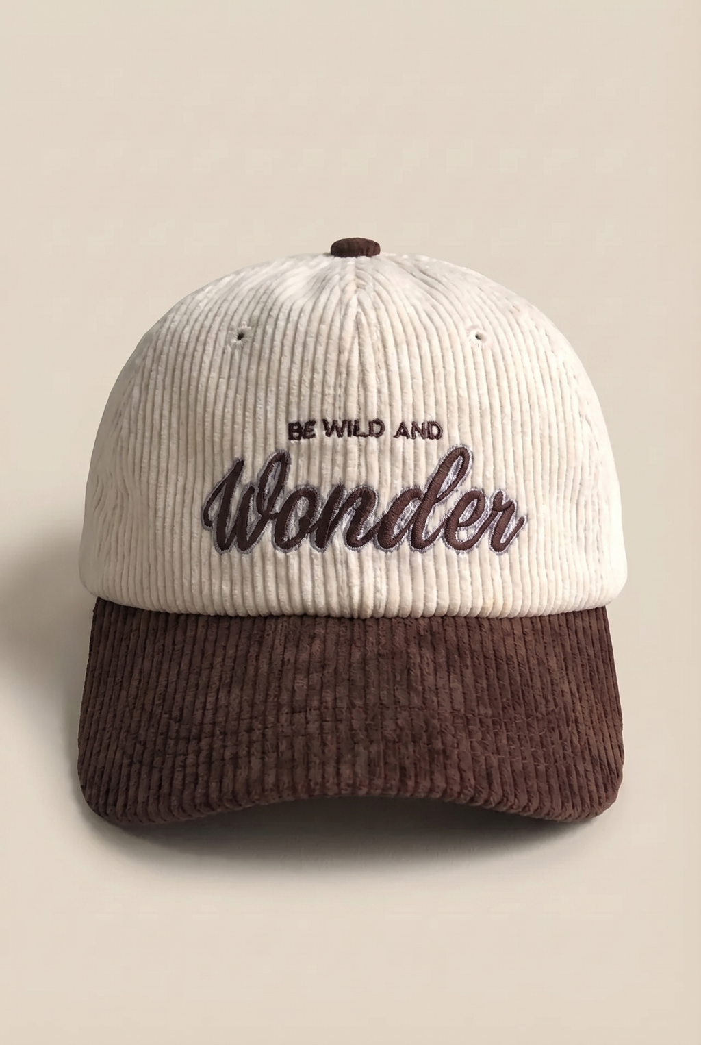 Gorra lifestyle de pana con visera curva