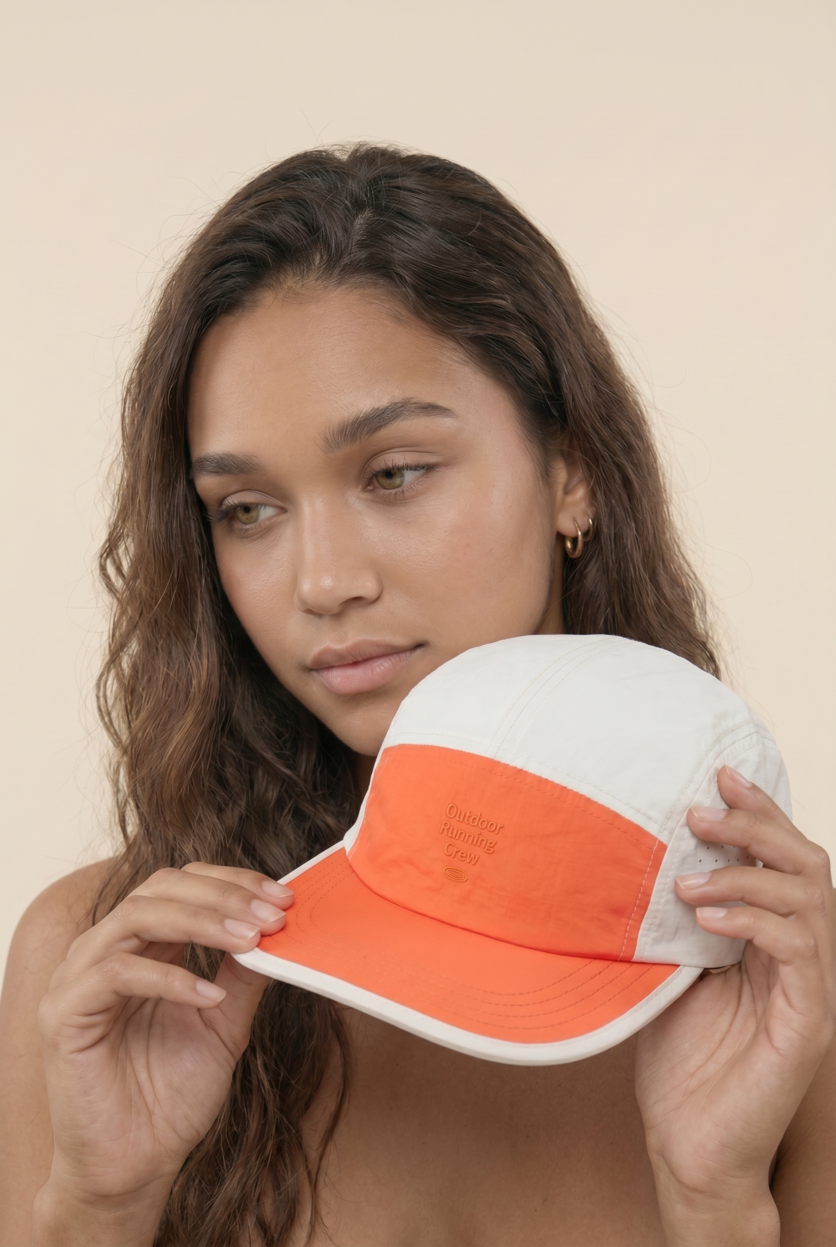 Gorra de exterior con paneles de bloques de color