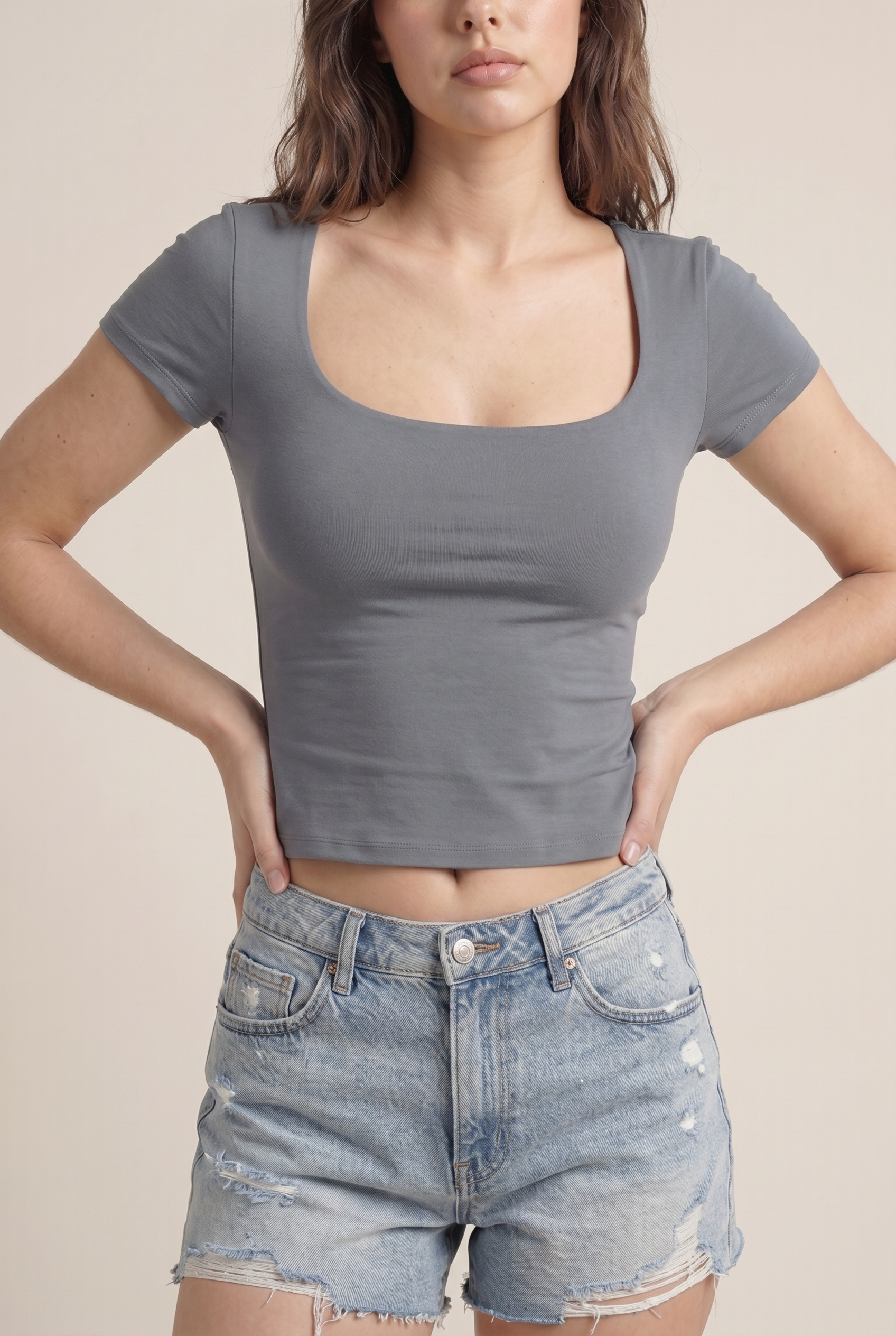 Camiseta Sleek Sculpt con cuello cuadrado