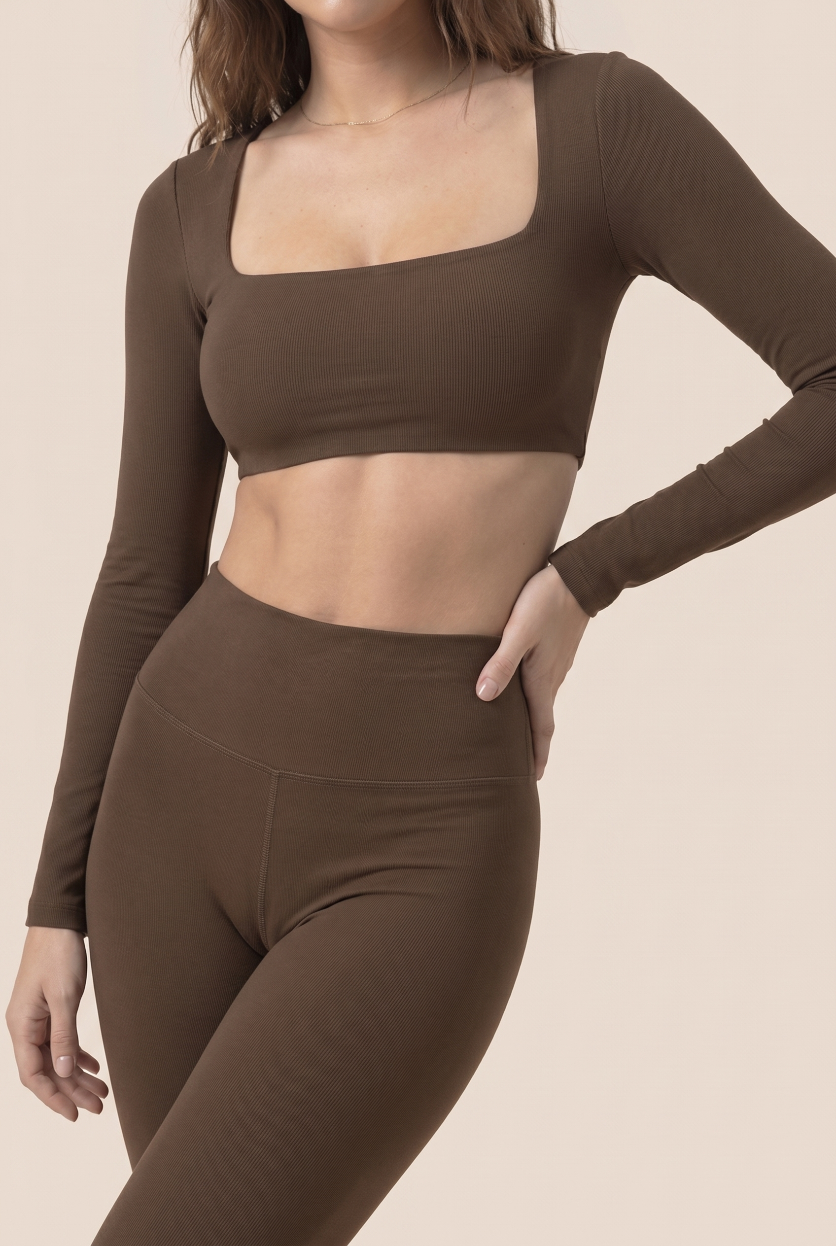 Conjunto a juego de Estudio de Contorno acampanado Sleek