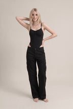 Sweetown Mono sexy sin mangas con fruncido para mujer, tirantes finos, liso, básico, para vacaciones