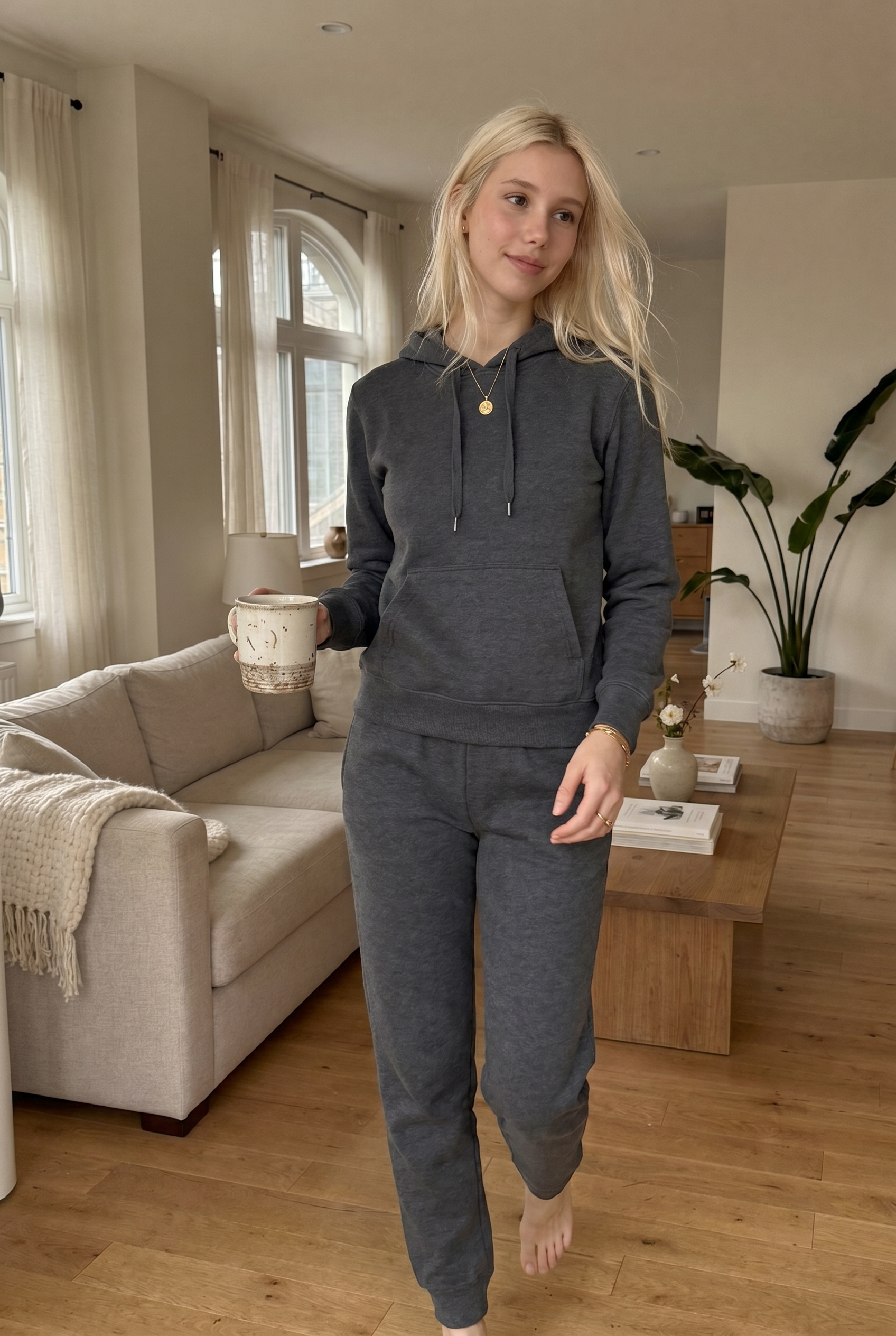 Conjunto de dos piezas de chándal informal de forro polar para mujer, invierno 2020, conjuntos de mujer, sudadera con capucha extragrande de manga larga, pantalones deportivos, traje de señora
