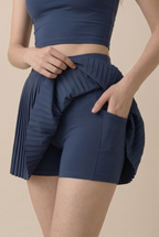 [prioridade] Conjuntos de Yoga Nuevos de 2025 Sólidos Sujetador Deportivo de Gimnasio para Mujer + Faldas 2 Piezas Conjuntos de Tenis Antideslumbrantes Faldas Pantalón Chándal de Running Ropa Deportiva de Entrenamiento