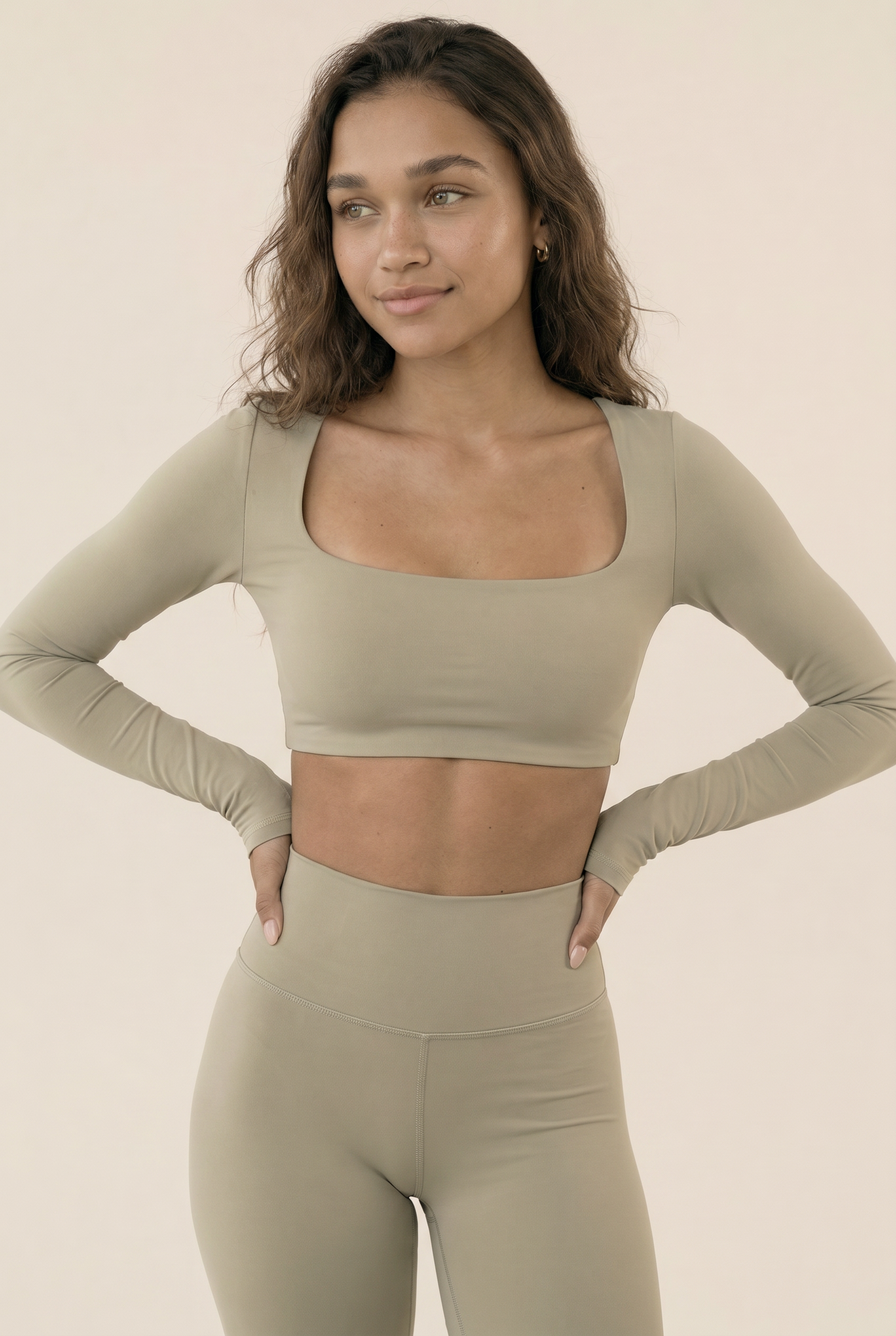 Conjunto a juego de Estudio de Contorno acampanado Sleek