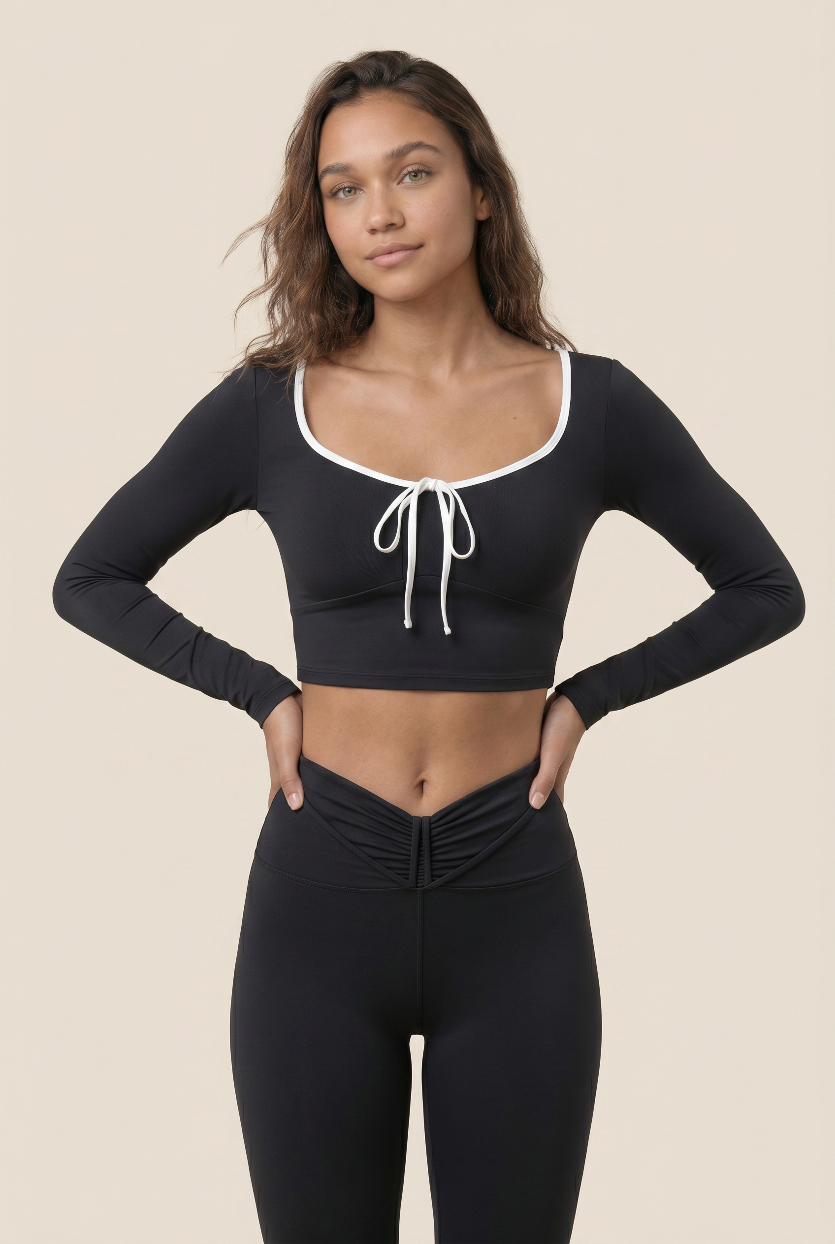 Conjunto de yoga a juego con ribete en contraste